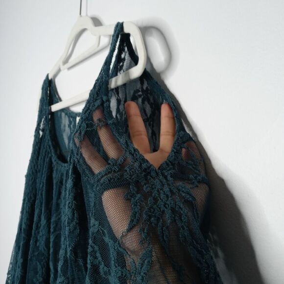 Free People lace cold shoulder blouse size medium - Picture 10 of 13